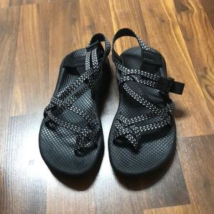 Double strap Chacos, Size 8M